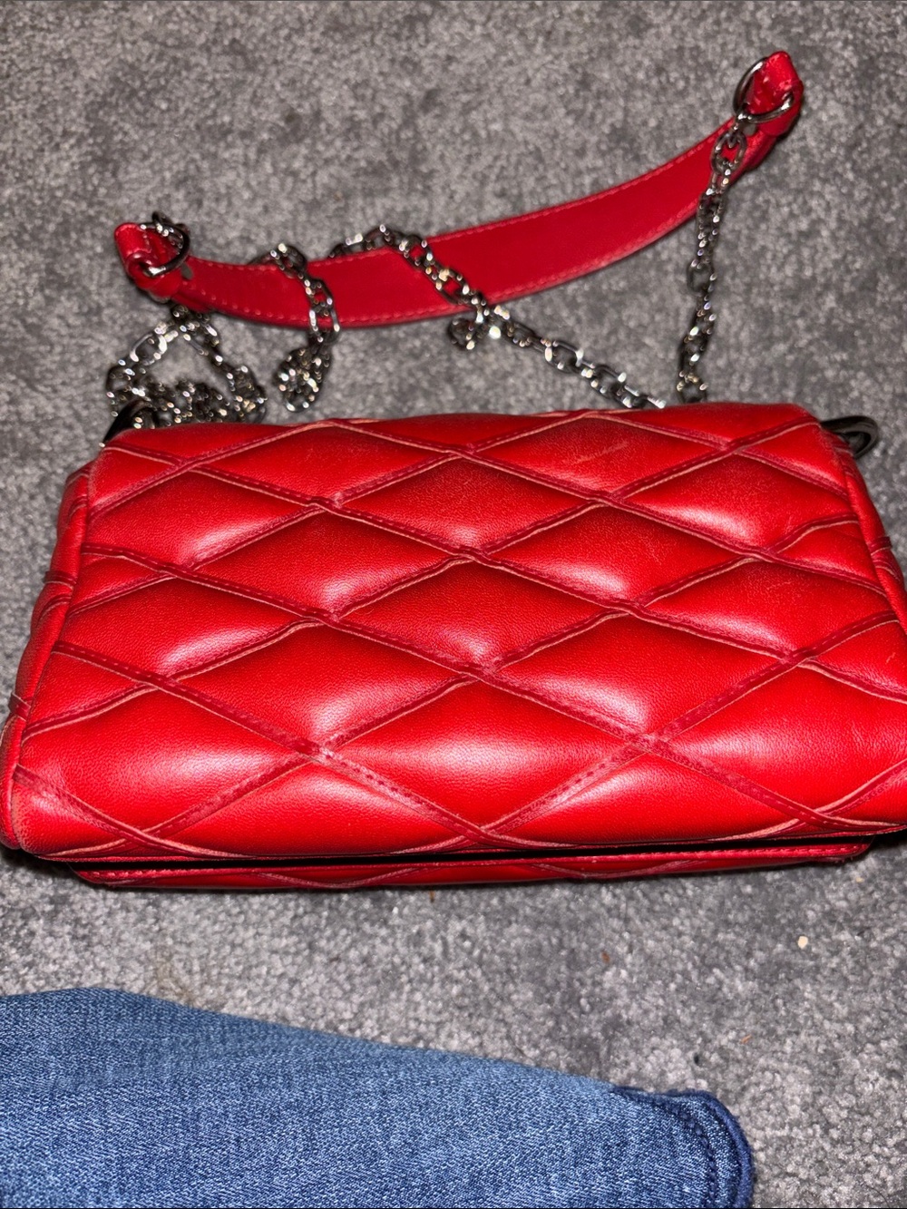Louis Vuitton Red Quilted Shoulder Bag with Chain Strap - Picture 3 of 10